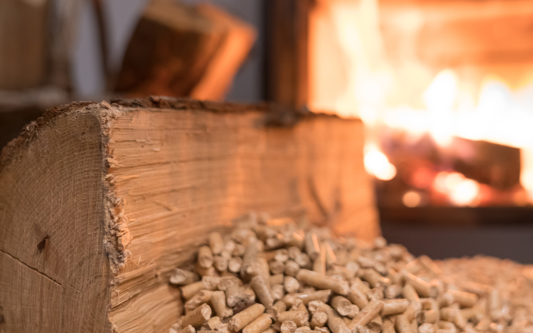 Poêle à bois ou à granulés en Dordogne : le chauffage qui fait aussi la déco.
